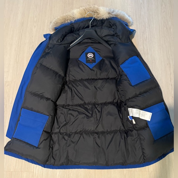 Canada Goose Chateau Parka - Men’s Medium - Picture 4 of 4